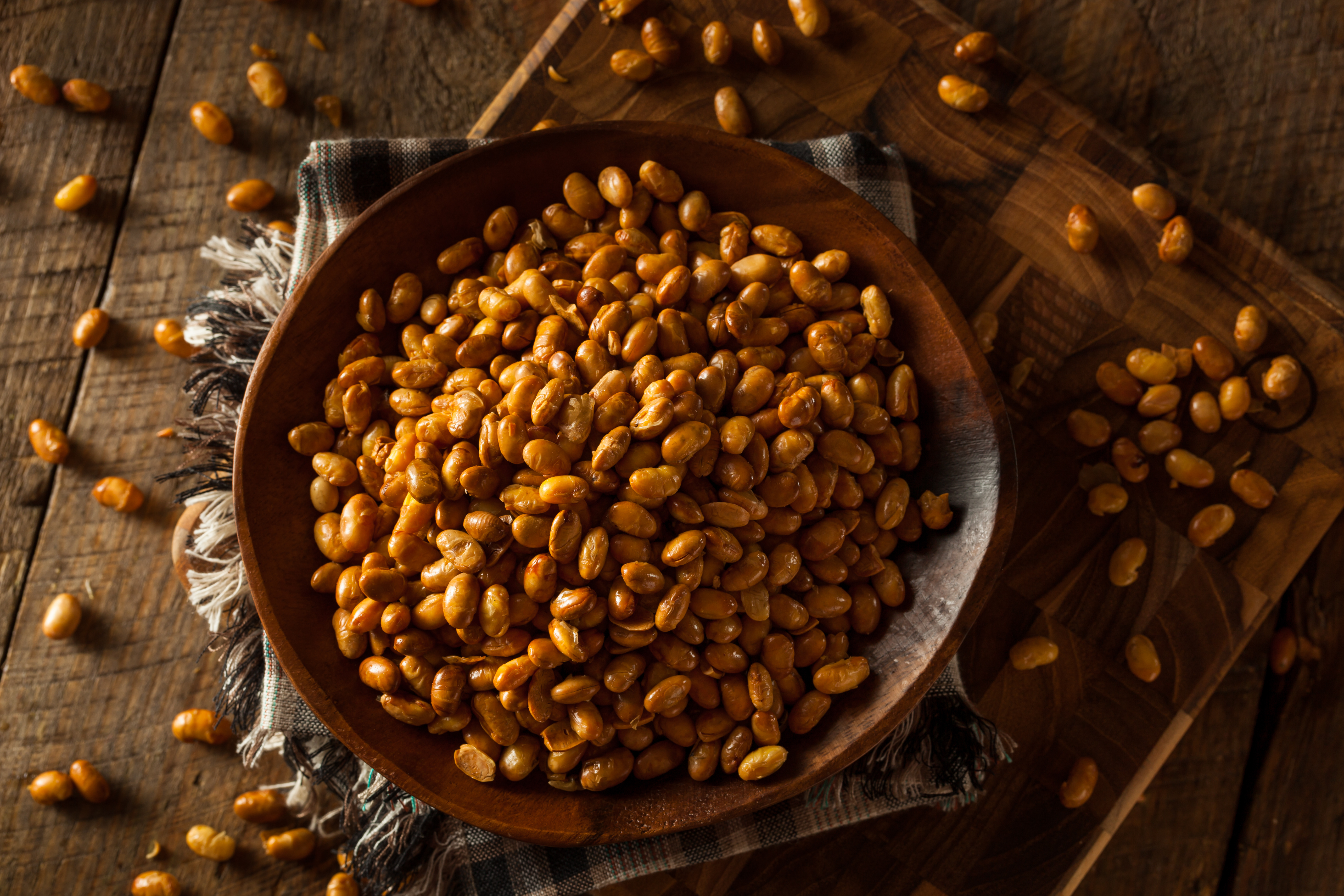 Mynatura Knusperkiste - Knackiges Geschenkset mit hochwertigen Snacks