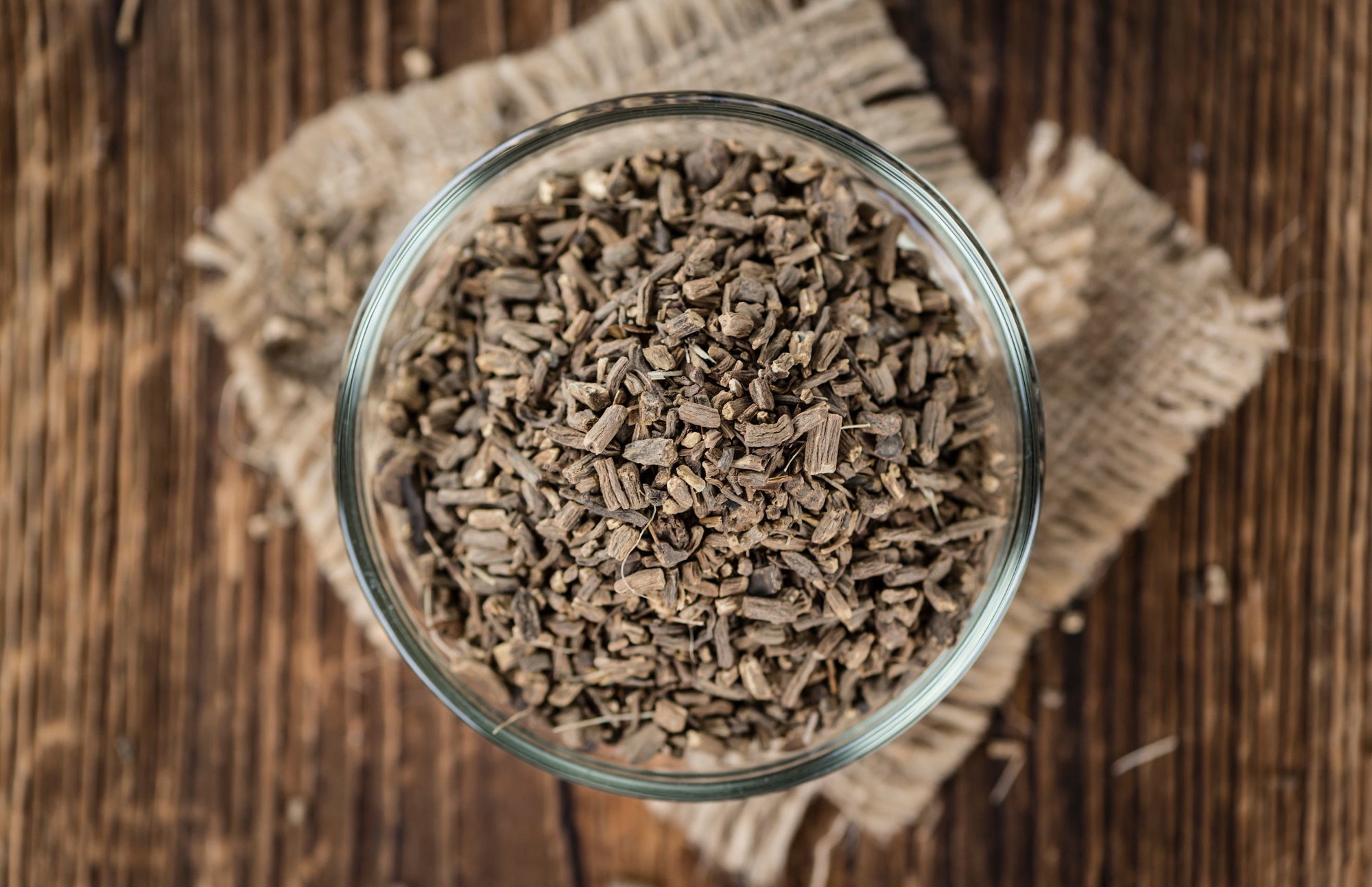 Bio Baldrianwurzel geschnitten von Mynatura | Naturprodukt für Tee & kreative Anwendungen 100g Bio Baldrianwurzel geschnitten von Mynatura | Naturprodukt für Tee & kreative Anwendungen 100g