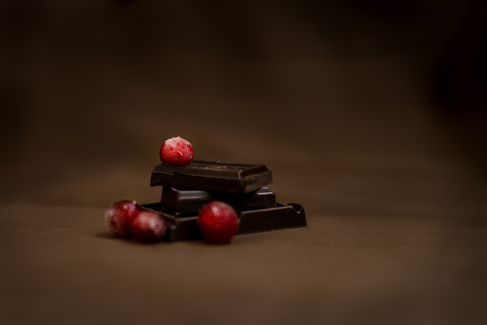 Cranberries in Zartbitterschokolade – fruchtig-herber Genuss mit natürlichen Zutaten